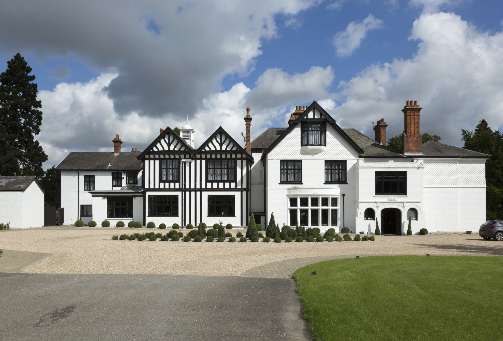 New owner of Paddocks House to reposition property for exclusiveuse